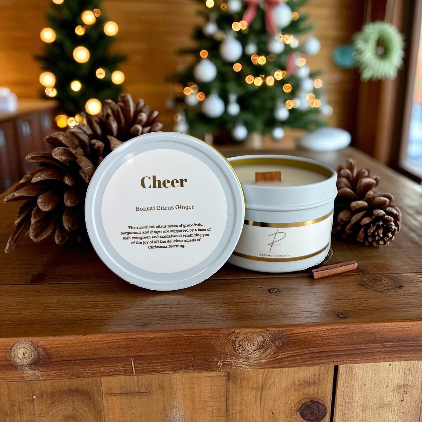 HOLIDAY 4oz TIN CANDLE