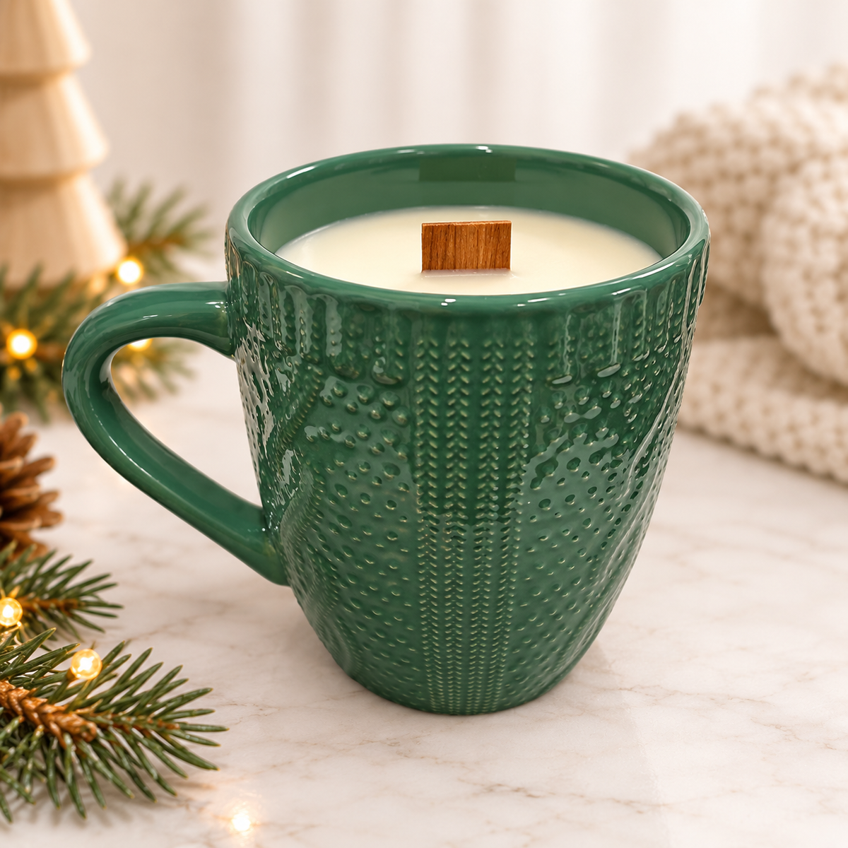 GREEN CABLE KNIT MUG CANDLE